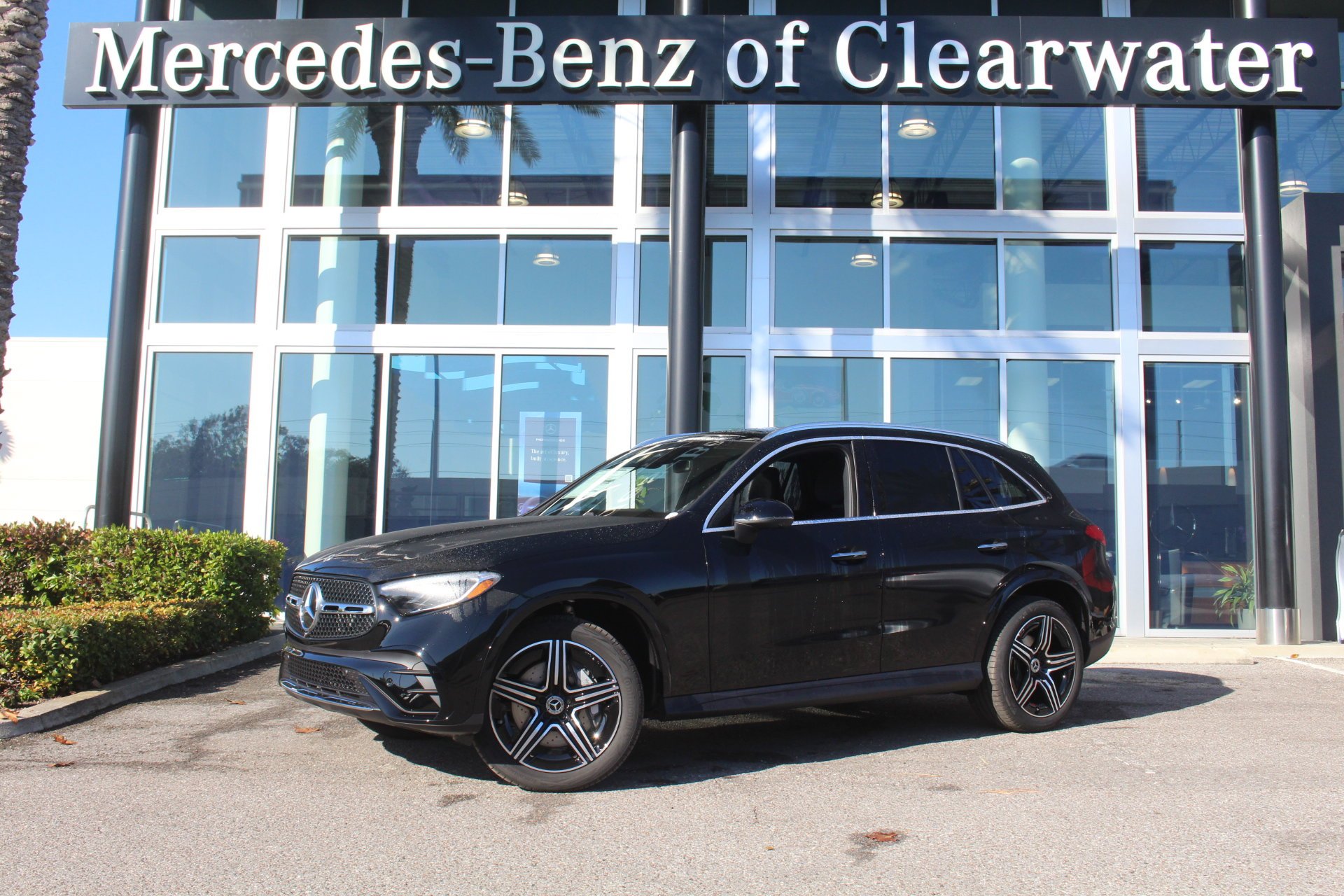 New 2026 Black Mercedes-Benz GLC 300 image 1