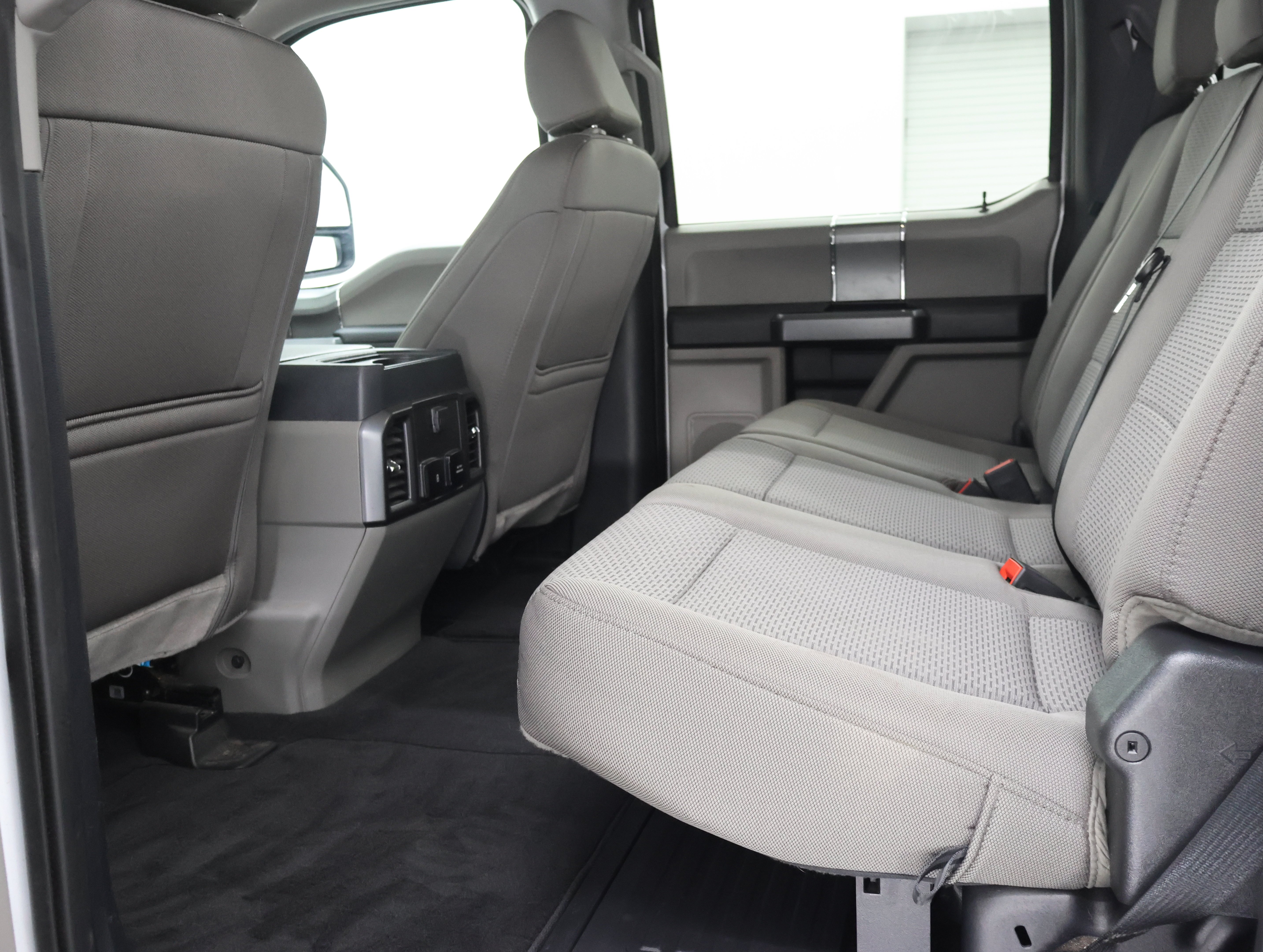Used 2022 Oxford White Ford 4x4 Crew Cab XLT w/FX4: CREW-SHORT-XLT-6.7L DIESEL-FX4-NAVIGATION-4WD-1 OWNER image 9