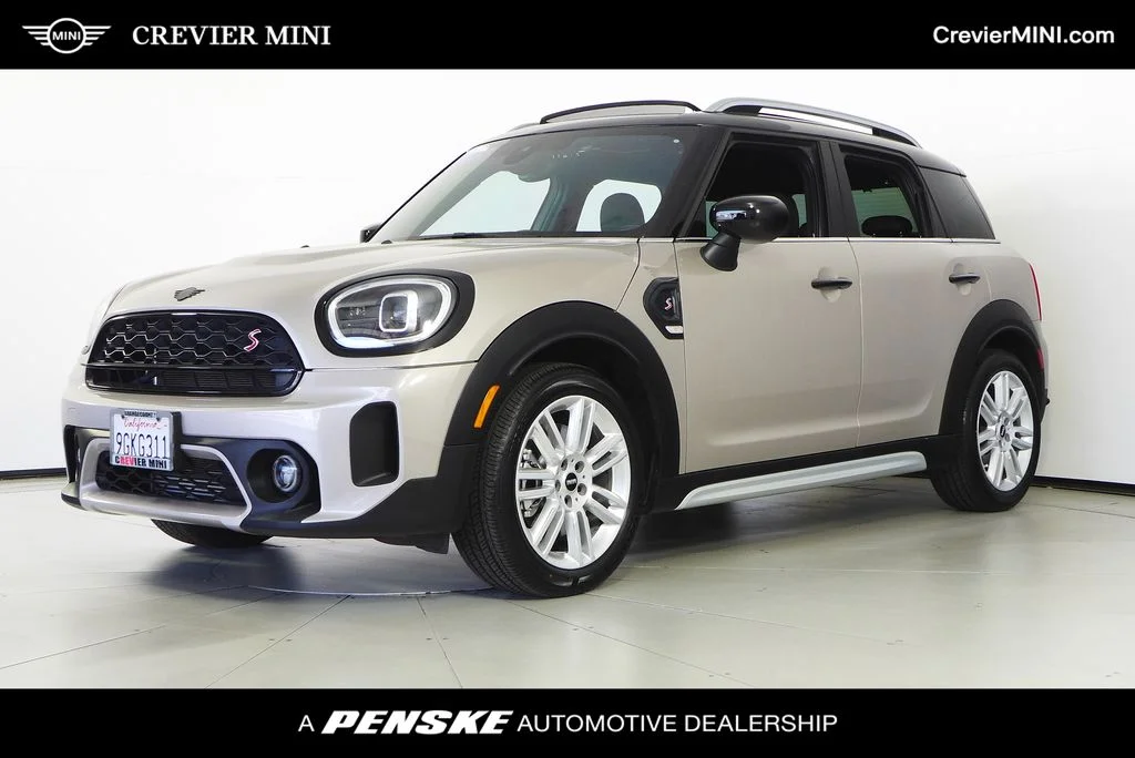 2023 MINI Countryman Cooper S's photo