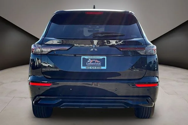 New 2026 Black Mitsubishi LE image 4