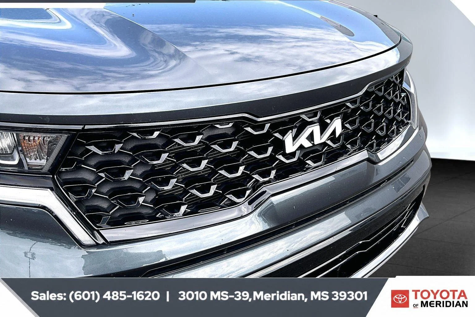 Used 2023 Gravity Gray Kia S image 22