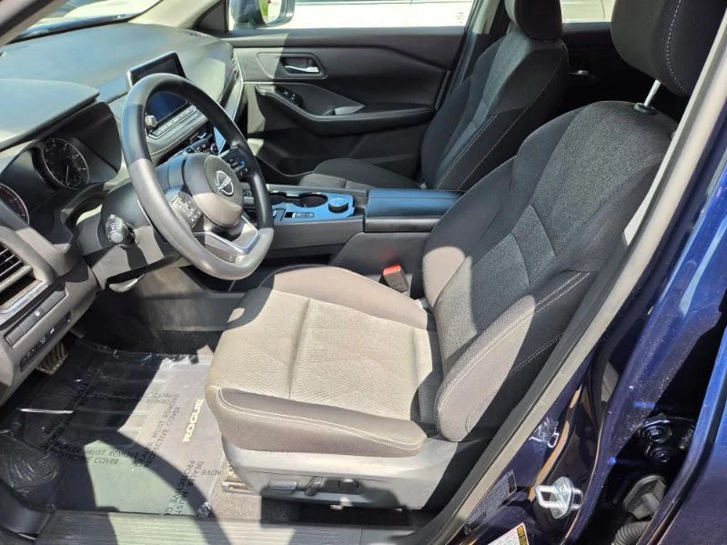 Used 2024 Blue Nissan SV image 5