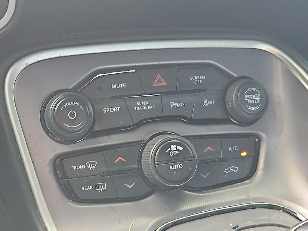Used 2022 White Dodge R/T image 17