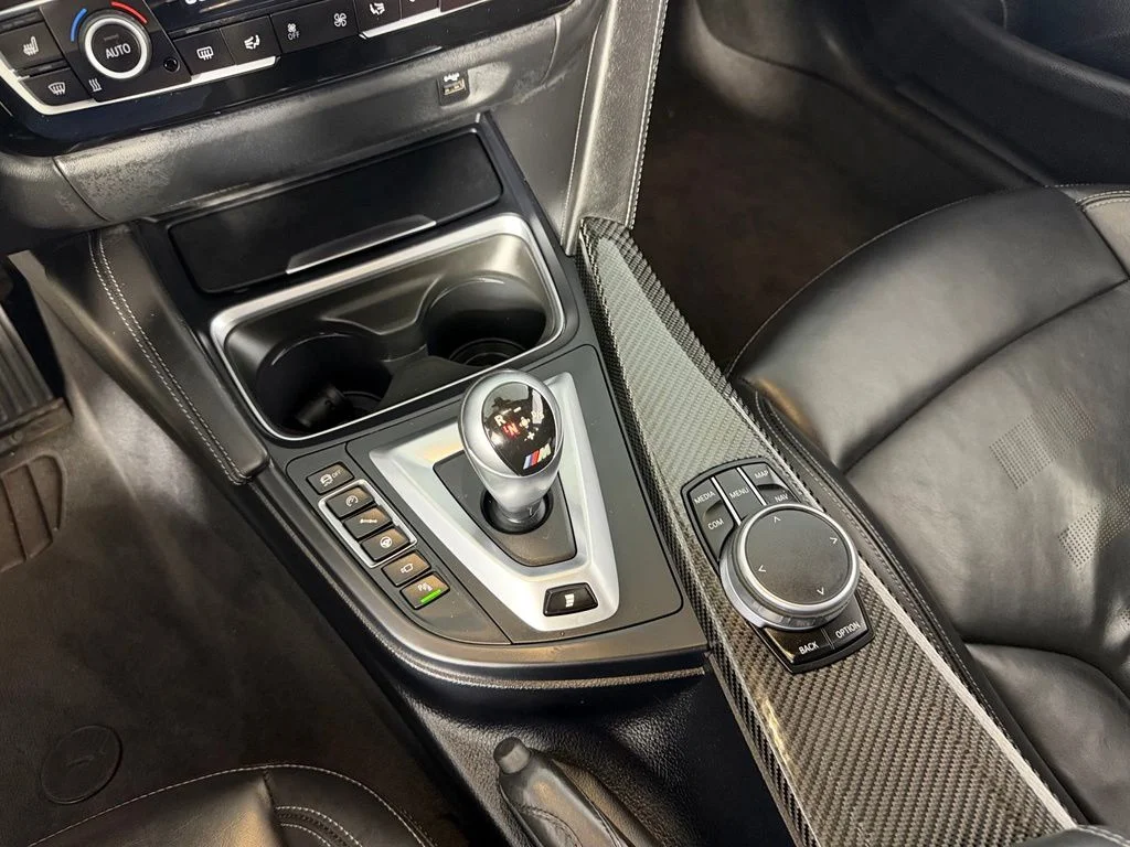 Used 2020 Black BMW Base image 15