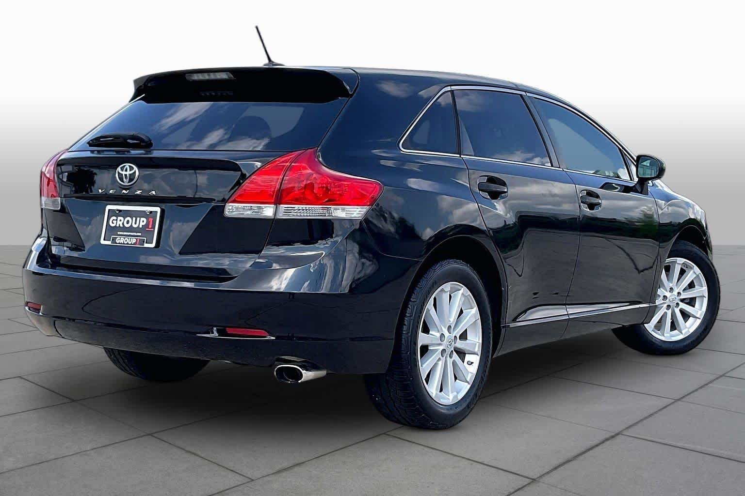 Used 2011 Black Toyota  image 12