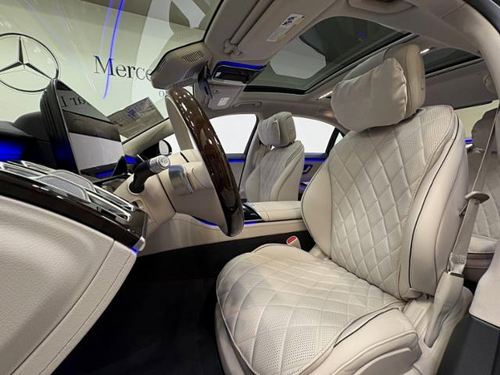 New 2026 Emerald Green Metallic Mercedes-Benz 4MATIC® image 35