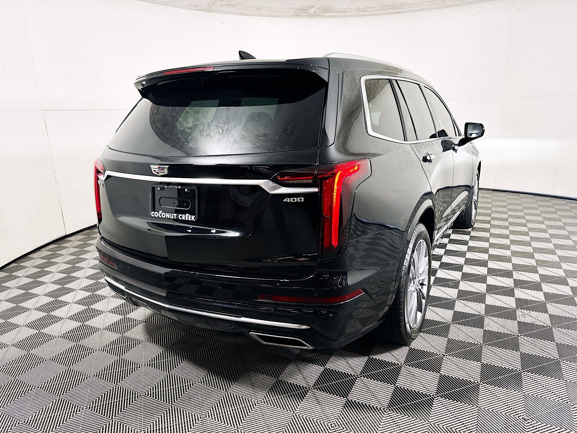 2024 Cadillac XT6 thumbnail 5