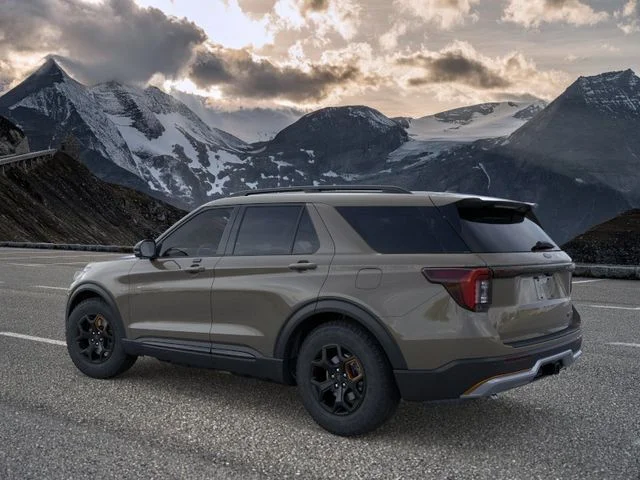 New 2026 Gray Ford Tremor image 4