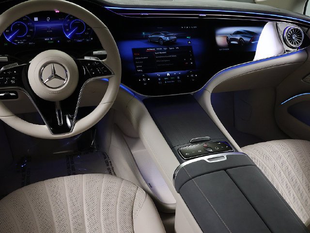 Certified Used 2023 MANUFAKTUR Diamond White Metallic Mercedes-Benz 580 image 17