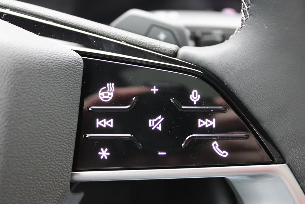 Used 2026 Green Metallic Audi Premium Plus image 29