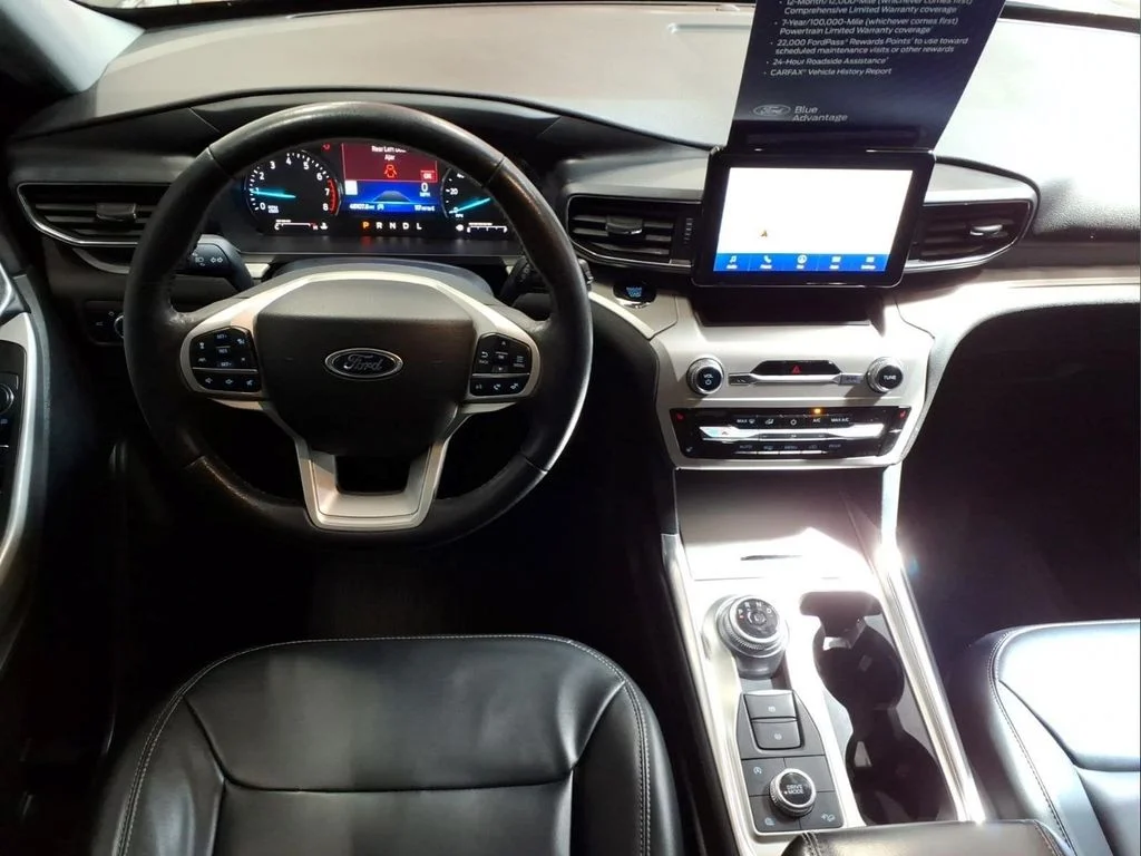 Used 2024 Gray Ford XLT image 5