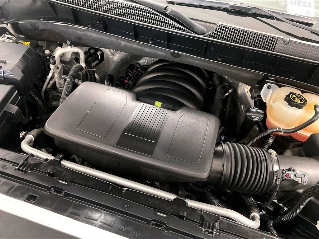 Used 2022 White Chevrolet RST image 35