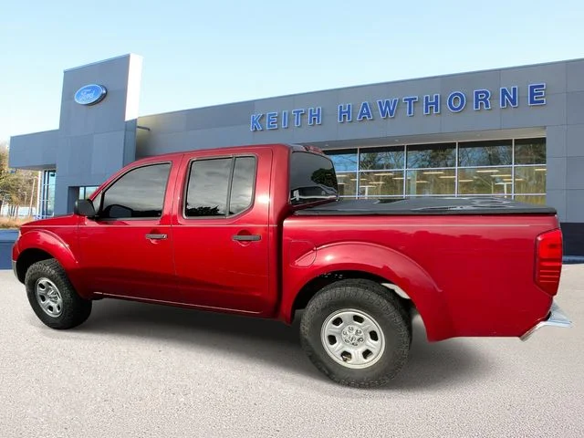 Used 2012 Red Brick Nissan S image 4