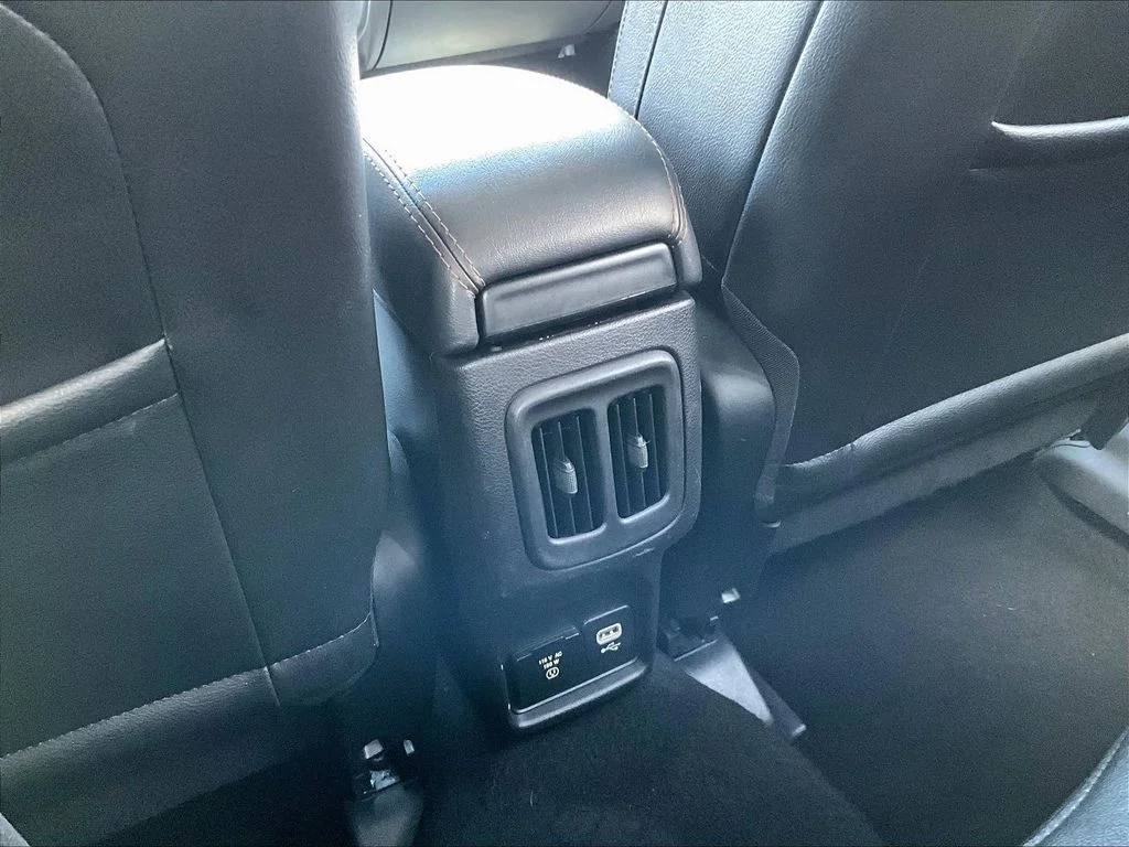 Certified Used 2019 Silver Jeep Limited image 12