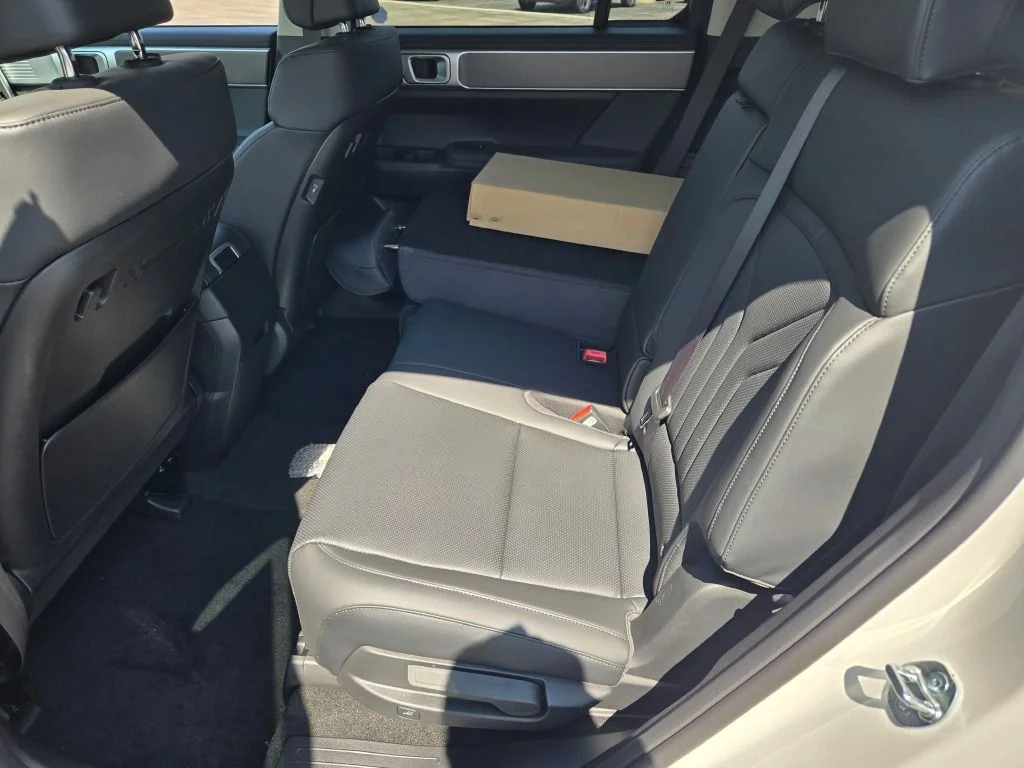 New 2026 White Hyundai SEL image 17