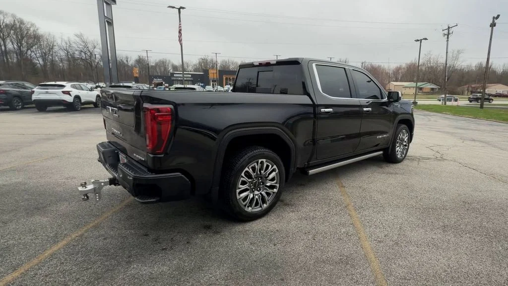 Used 2026 Black GMC Denali Ultimate image 8