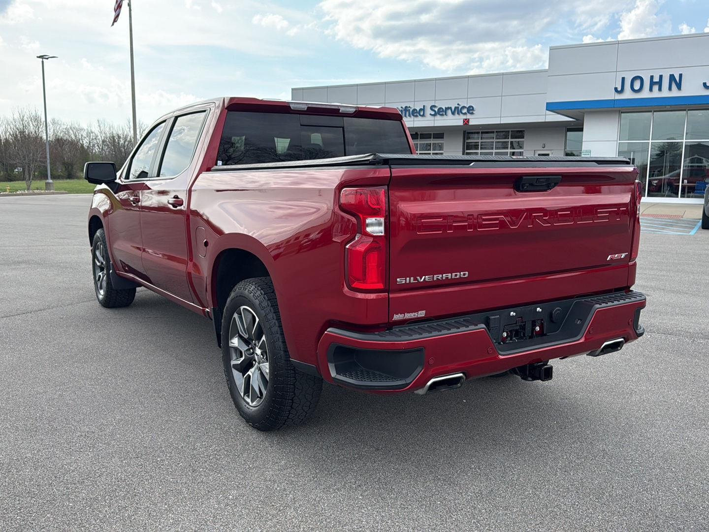 Used 2023 Radiant Red Tintcoat Chevrolet RST image 18