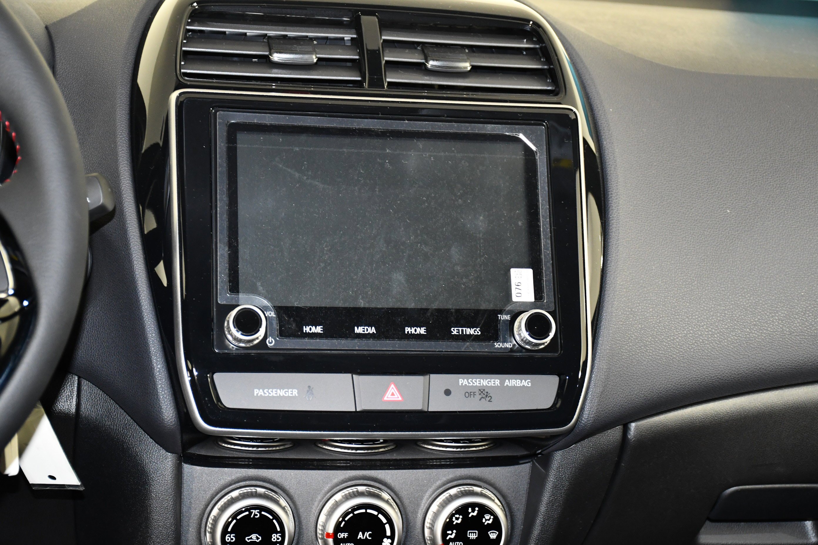 New 2026 White Diamond Mitsubishi Trail Edition image 12