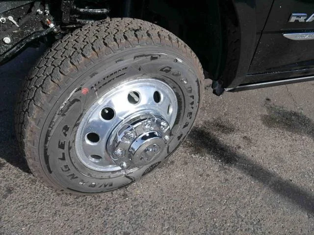 2026 RAM 3500 Limited - Photo 15