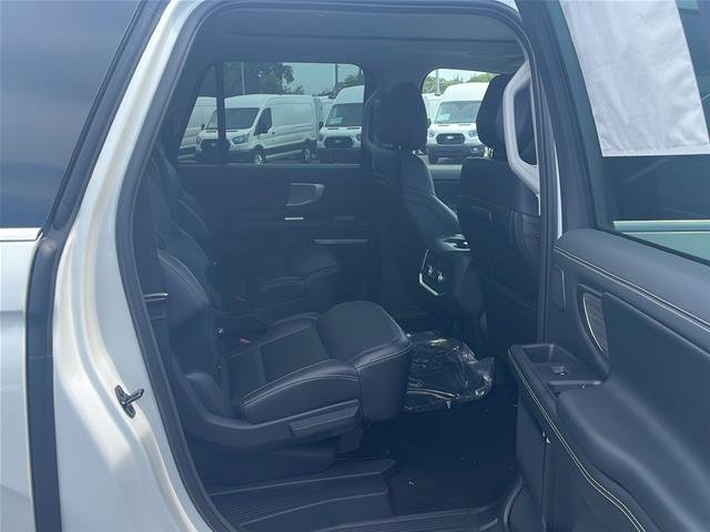 New 2027 Star White Metallic Tri-Coat Ford MAX Platinum image 61