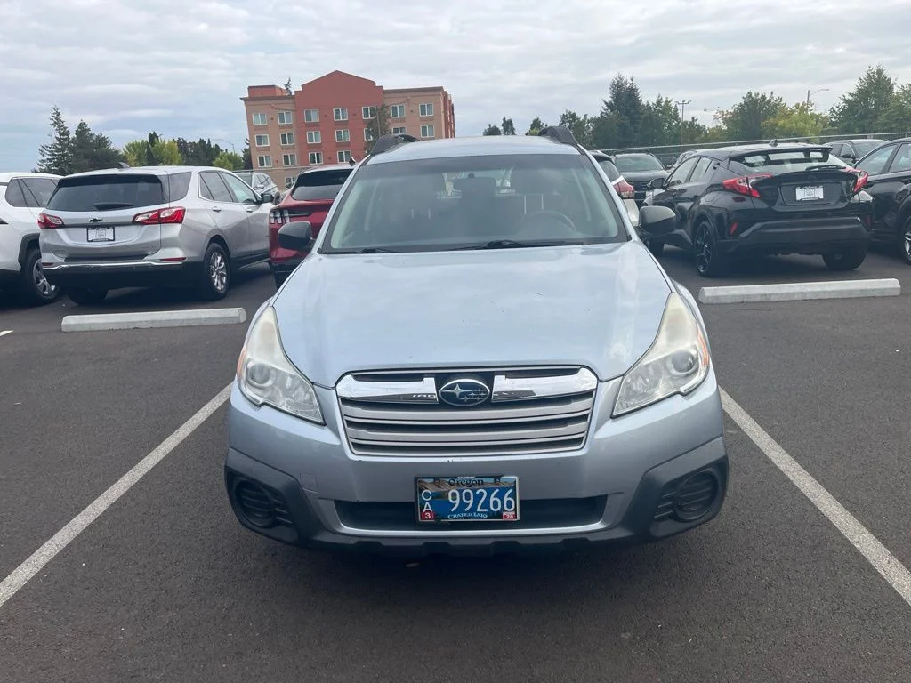 Used 2014 Silver Subaru 2.5i image 1