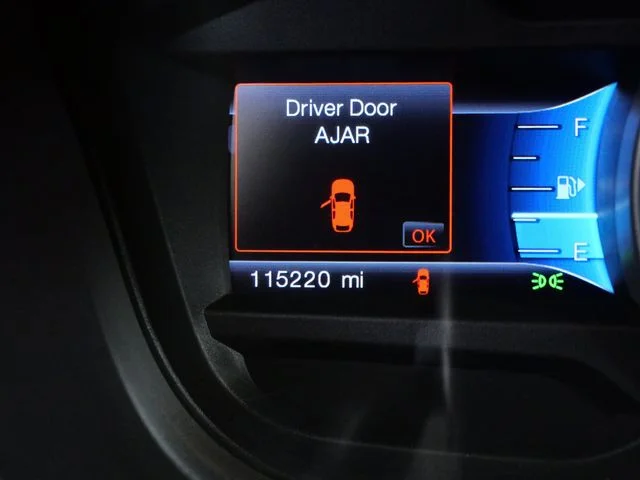 Used 2014 Black Ford XLT image 22