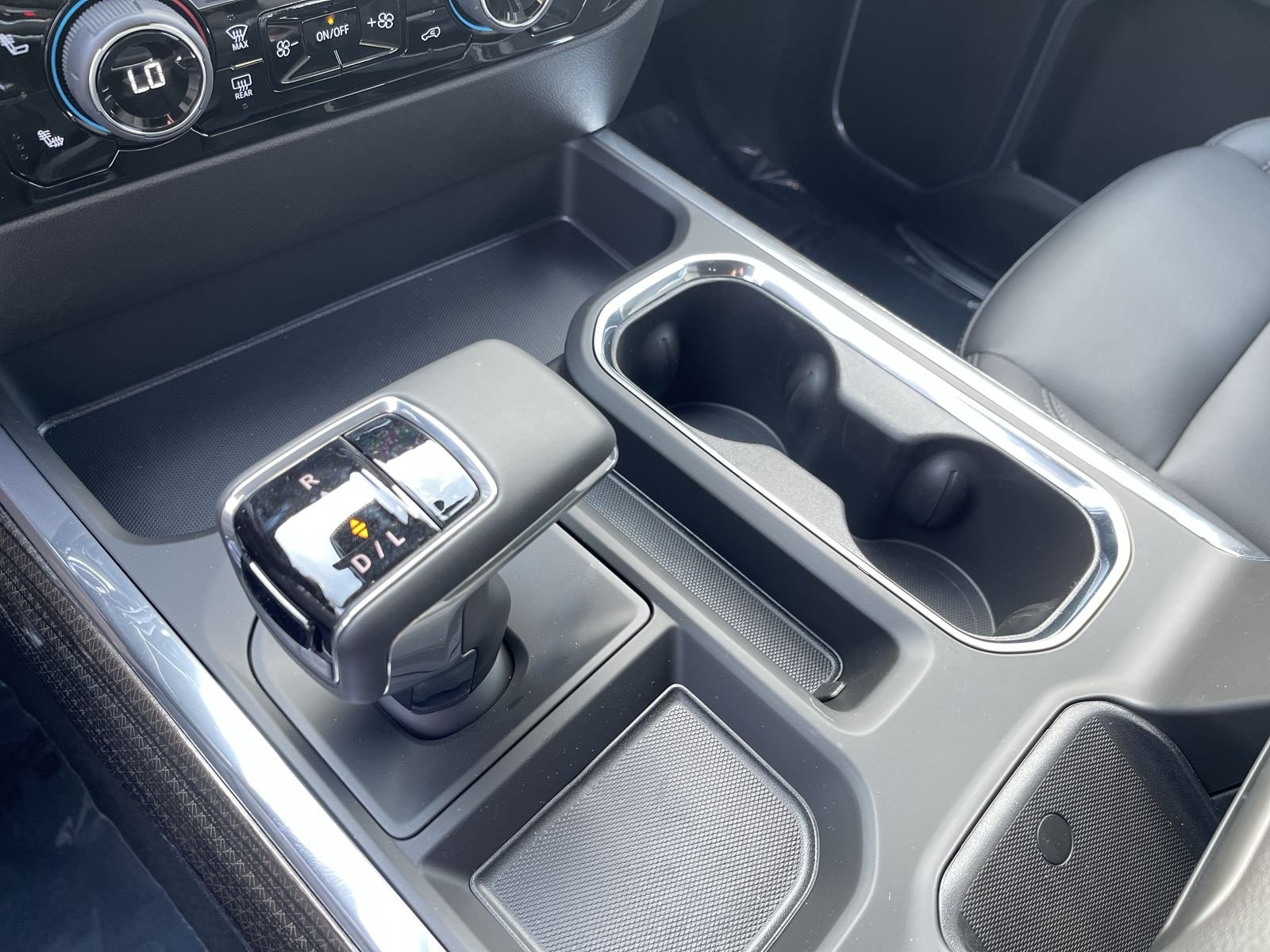 2026 Chevrolet Silverado 1500 RST - Photo 45