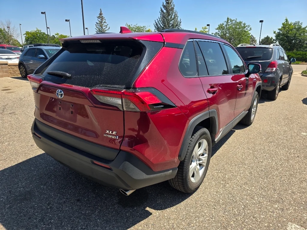 Used 2019 Ruby Flare Pearl Toyota Hybrid XLE image 16
