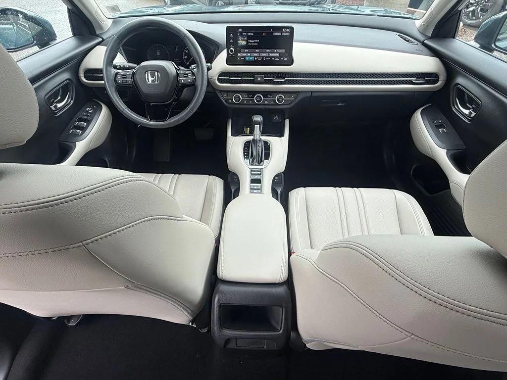 Used 2024  Honda EX-L image 27