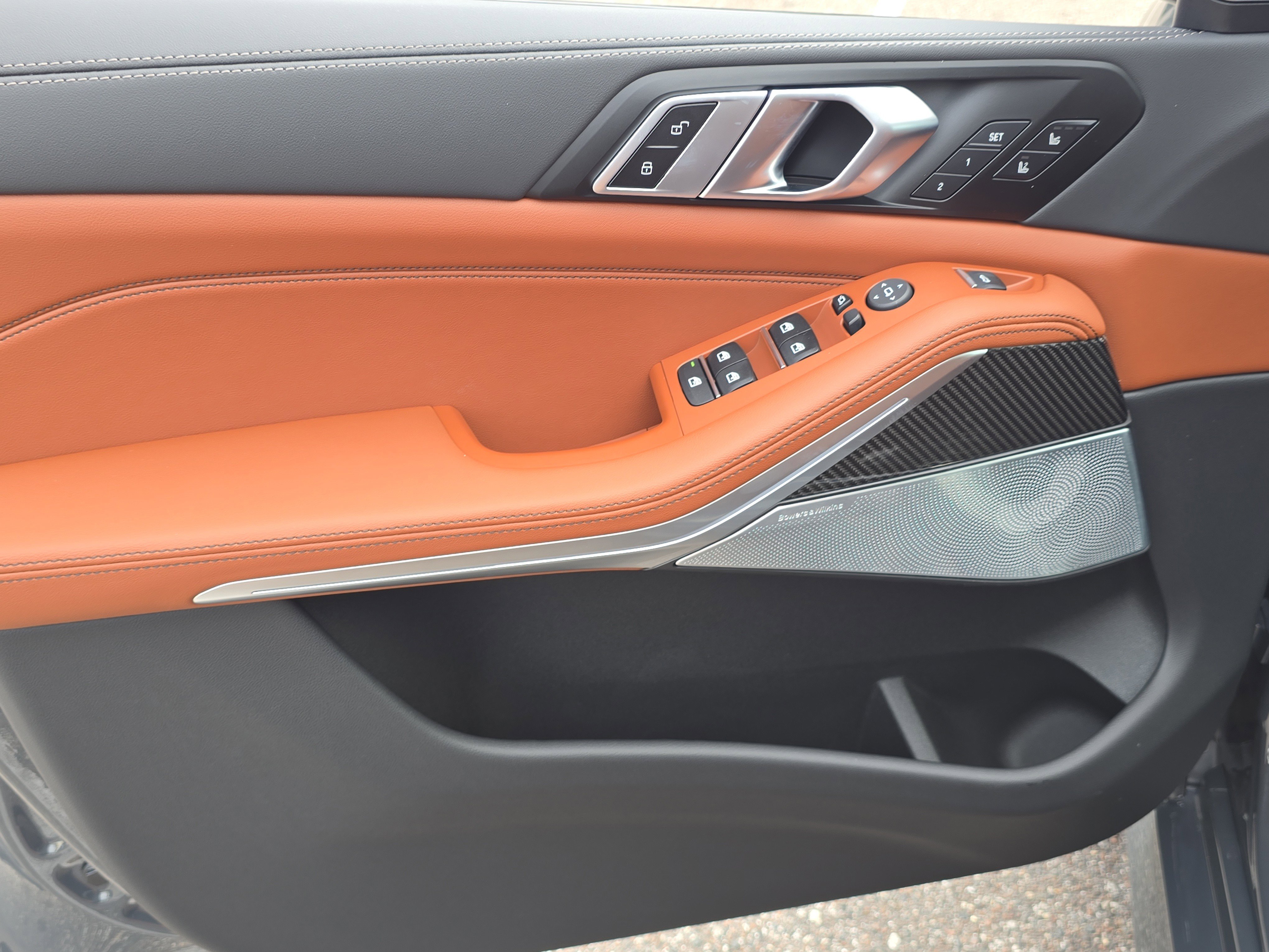 2026 Bmw X5 M60i photo 3