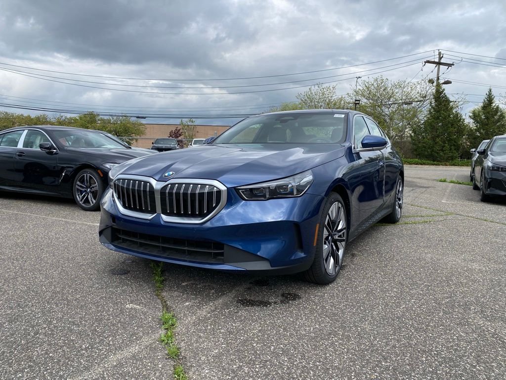 2026 BMW 5 Series 530i xDrive Sedan's photo