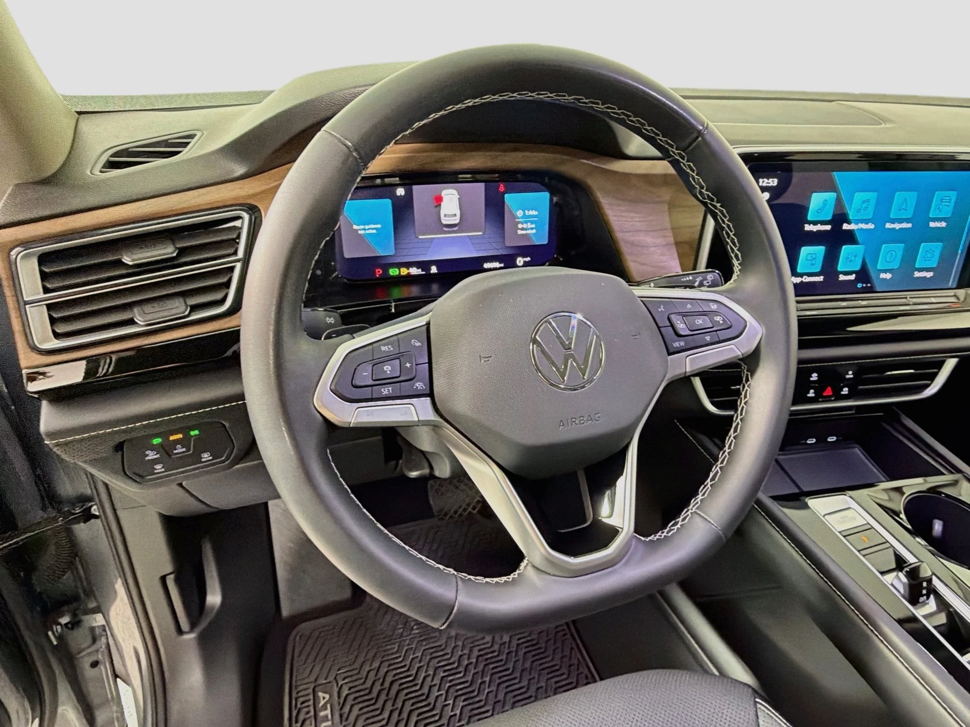 Certified Used 2024 Gray Volkswagen 2.0T SE w/Technology image 11