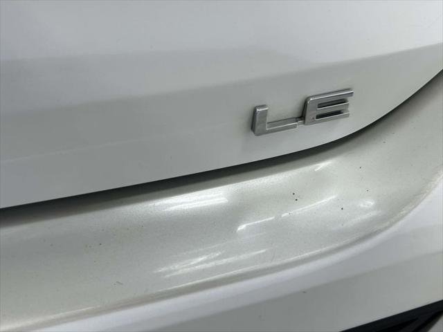 Certified Used 2025 WIND CHILL PEARL Toyota  image 10