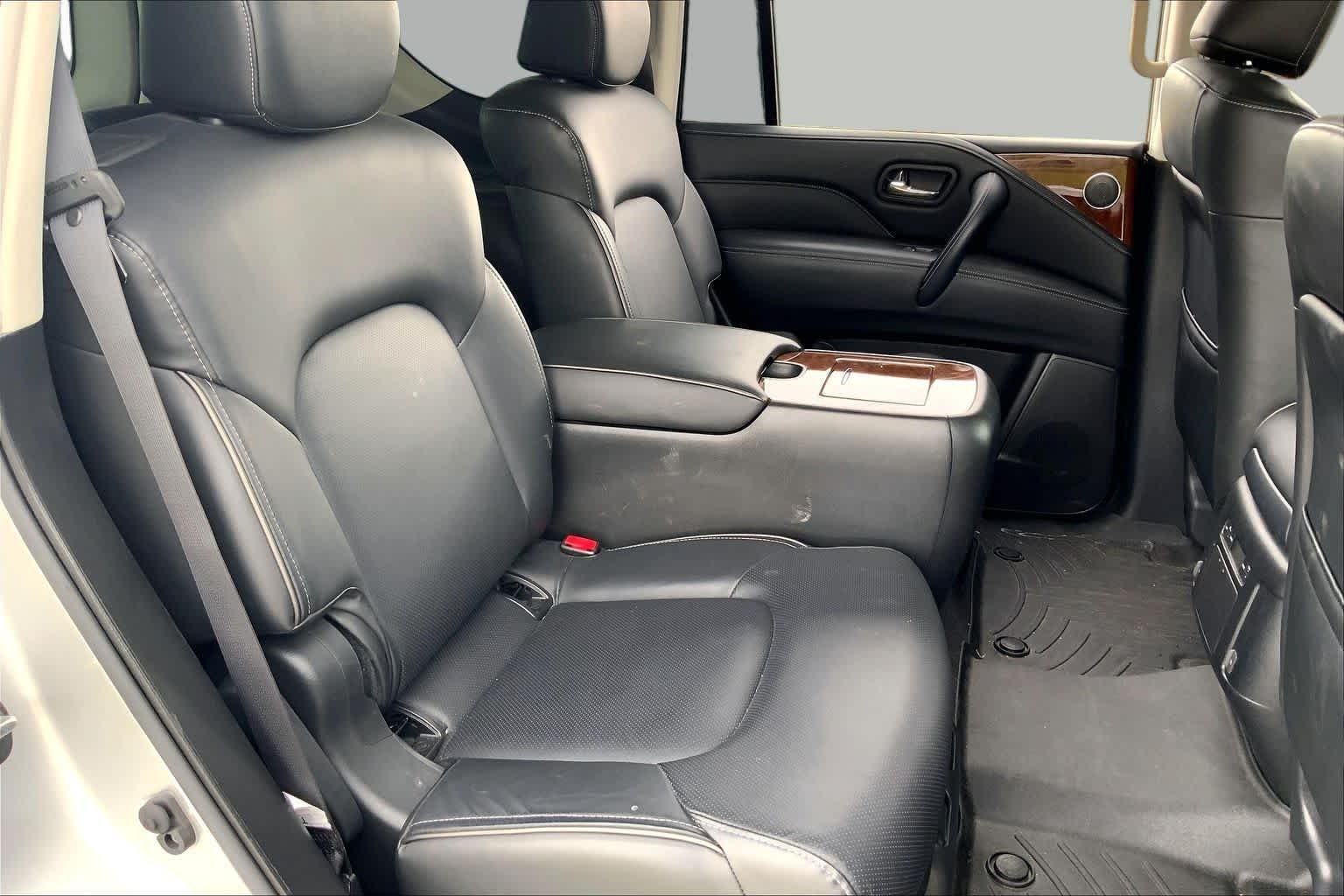 Used 2019 Liquid Platinum INFINITI LUXE image 20