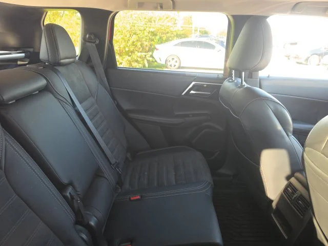 Used 2024 Red Mitsubishi SE image 5