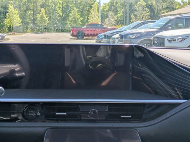 New 2026 RADIANT WHITE INFINITI Luxe 2WD image 19