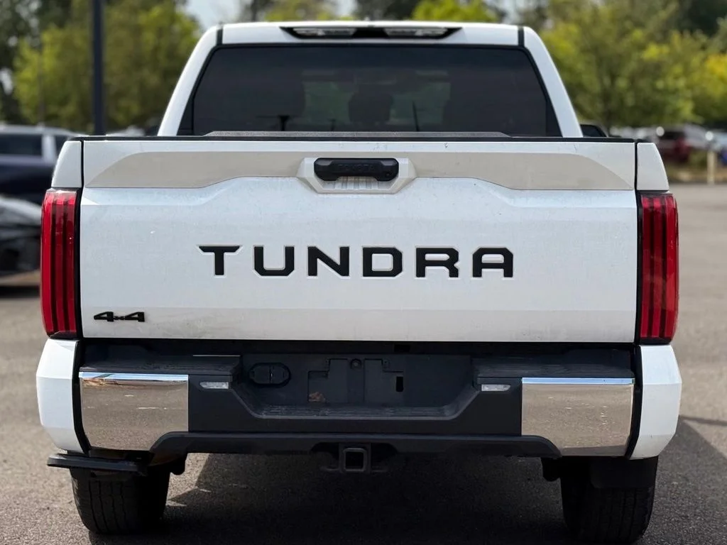 Used 2025 White Toyota SR5 image 4