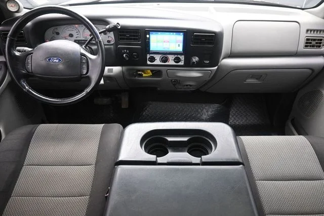 Used 2004 Beige Ford XLT image 19