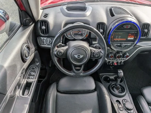 Used 2018 Red MINI Cooper S image 17