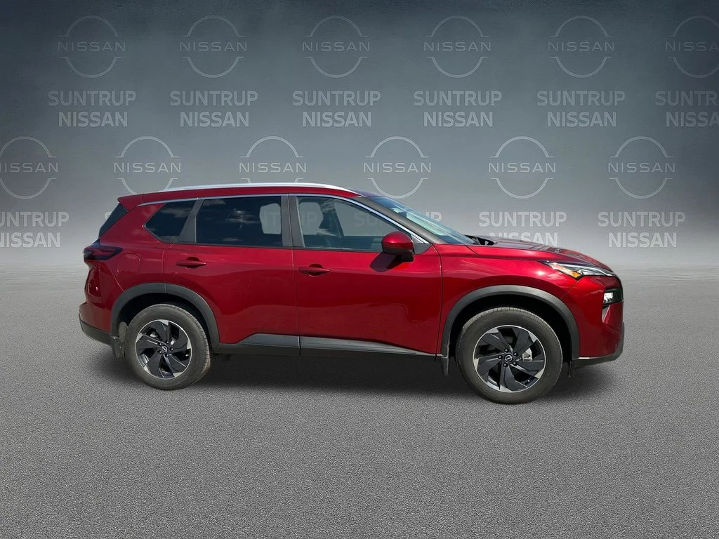 Used 2025 Red Nissan SV image 39