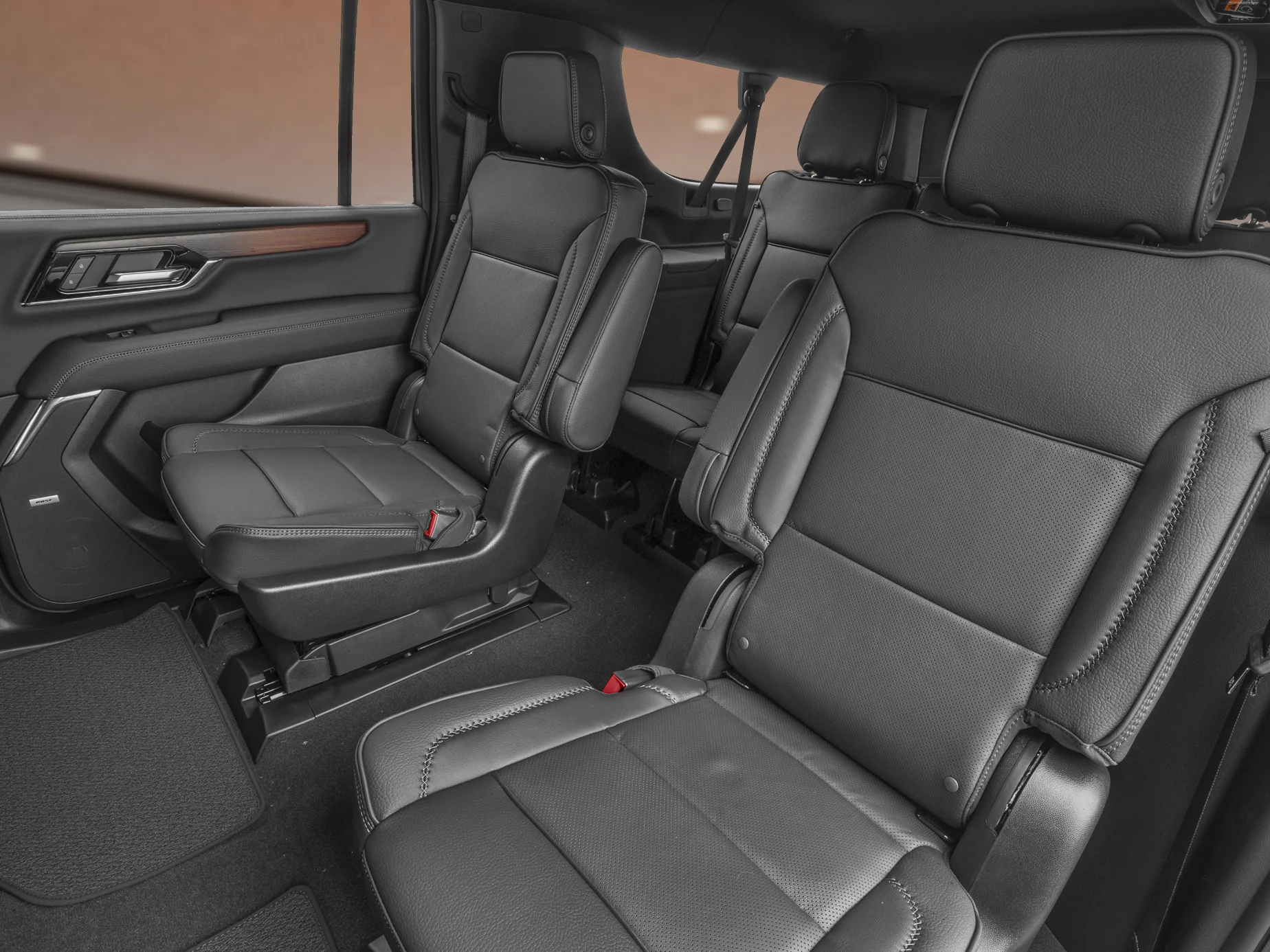 New 2026 White GMC 4WD 4dr Denali image 6