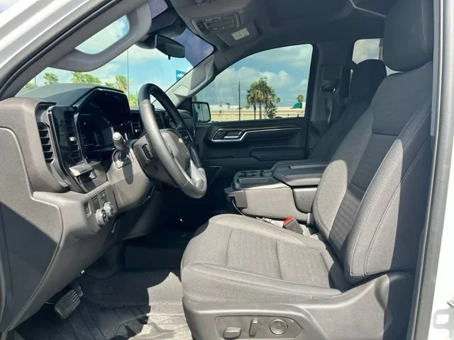 Used 2023 SUMMIT WHITE Chevrolet LT image 11