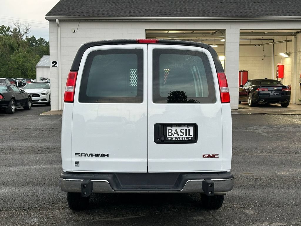 Used 2025 Summit White GMC Work Van image 6