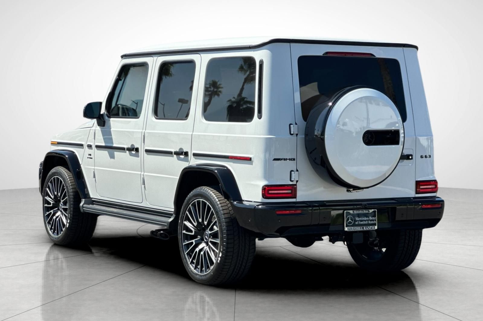 New 2026 MANUFAKTUR Moonlight White Metallic Mercedes-Benz G 63 AMG® image 13