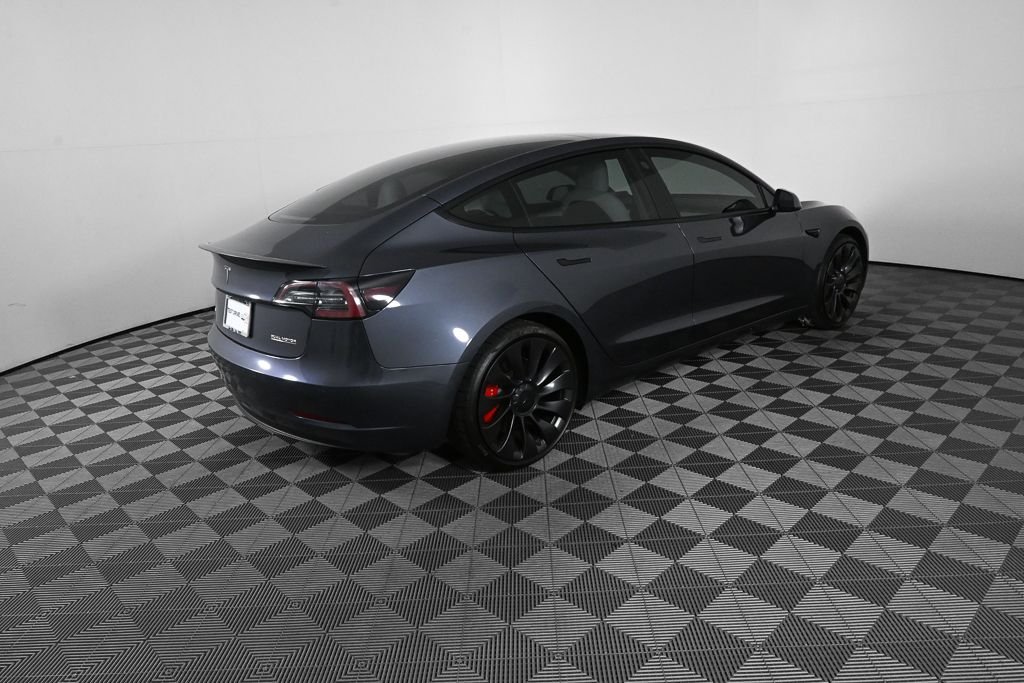 Used 2022  Tesla Performance image 22