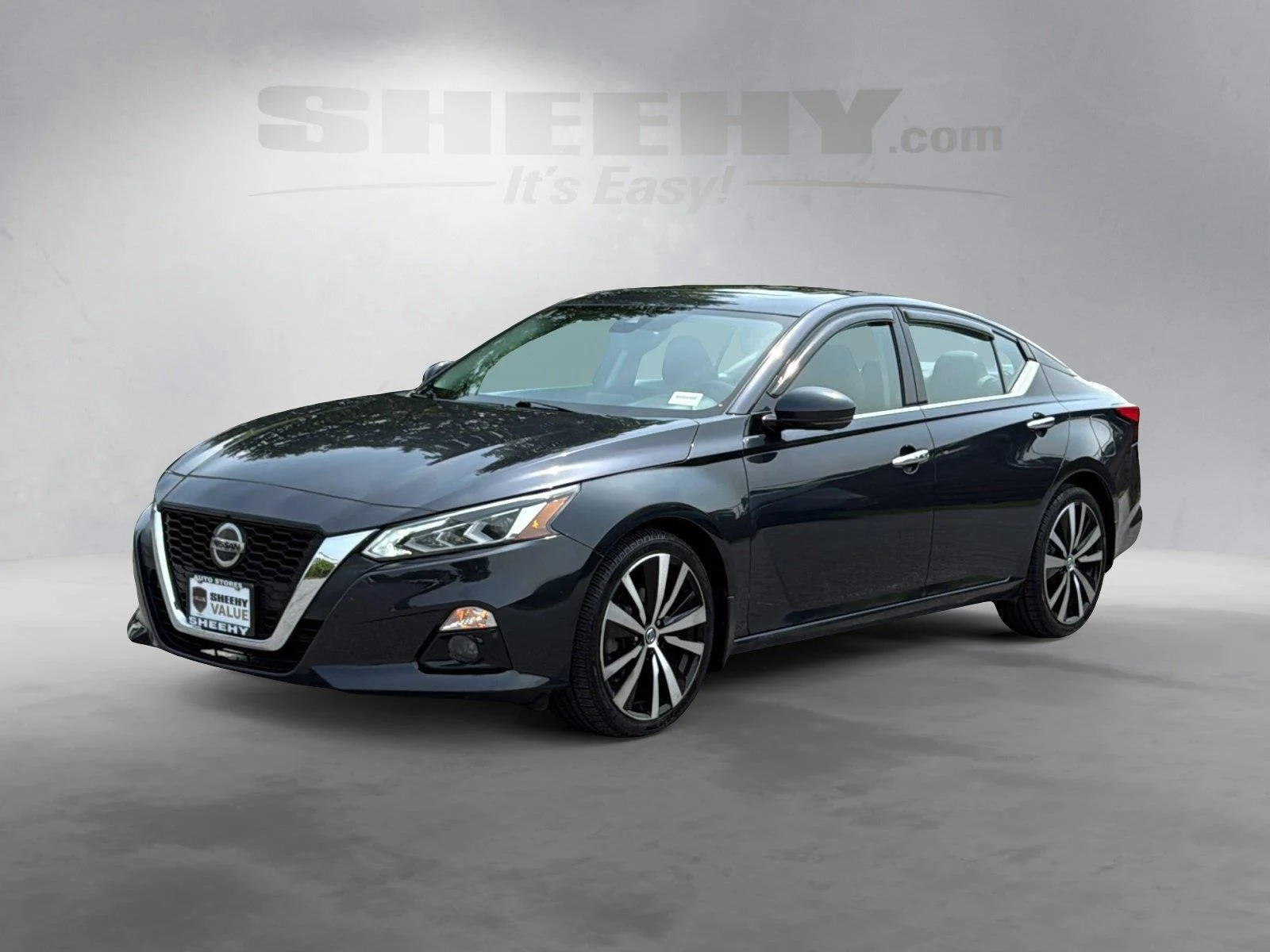 Used 2019 Storm Blue Metallic Nissan 2.5 Platinum image 16