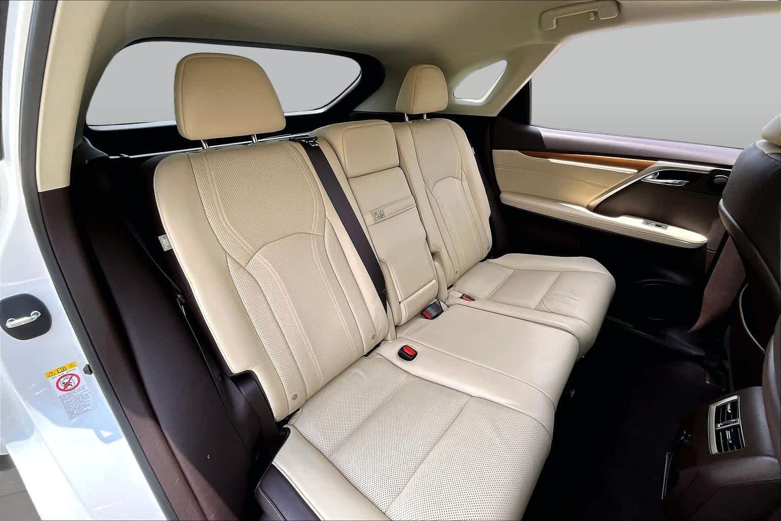 Used 2018 Eminent White Pearl Lexus  image 17