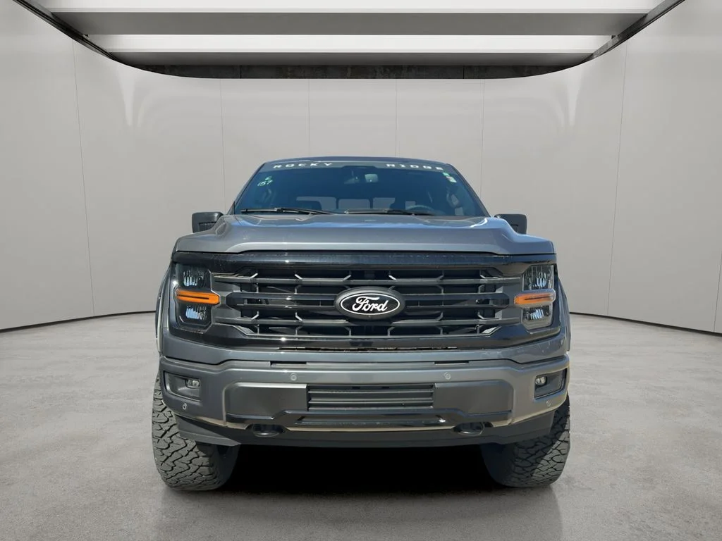 New 2026 Carbonized Gray Metallic Ford XLT image 8