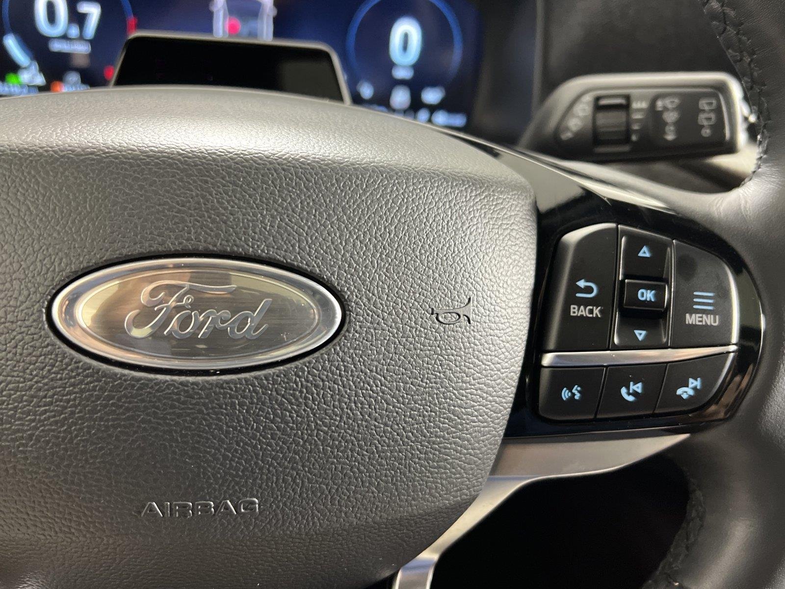 Used 2025 White Ford Platinum image 10