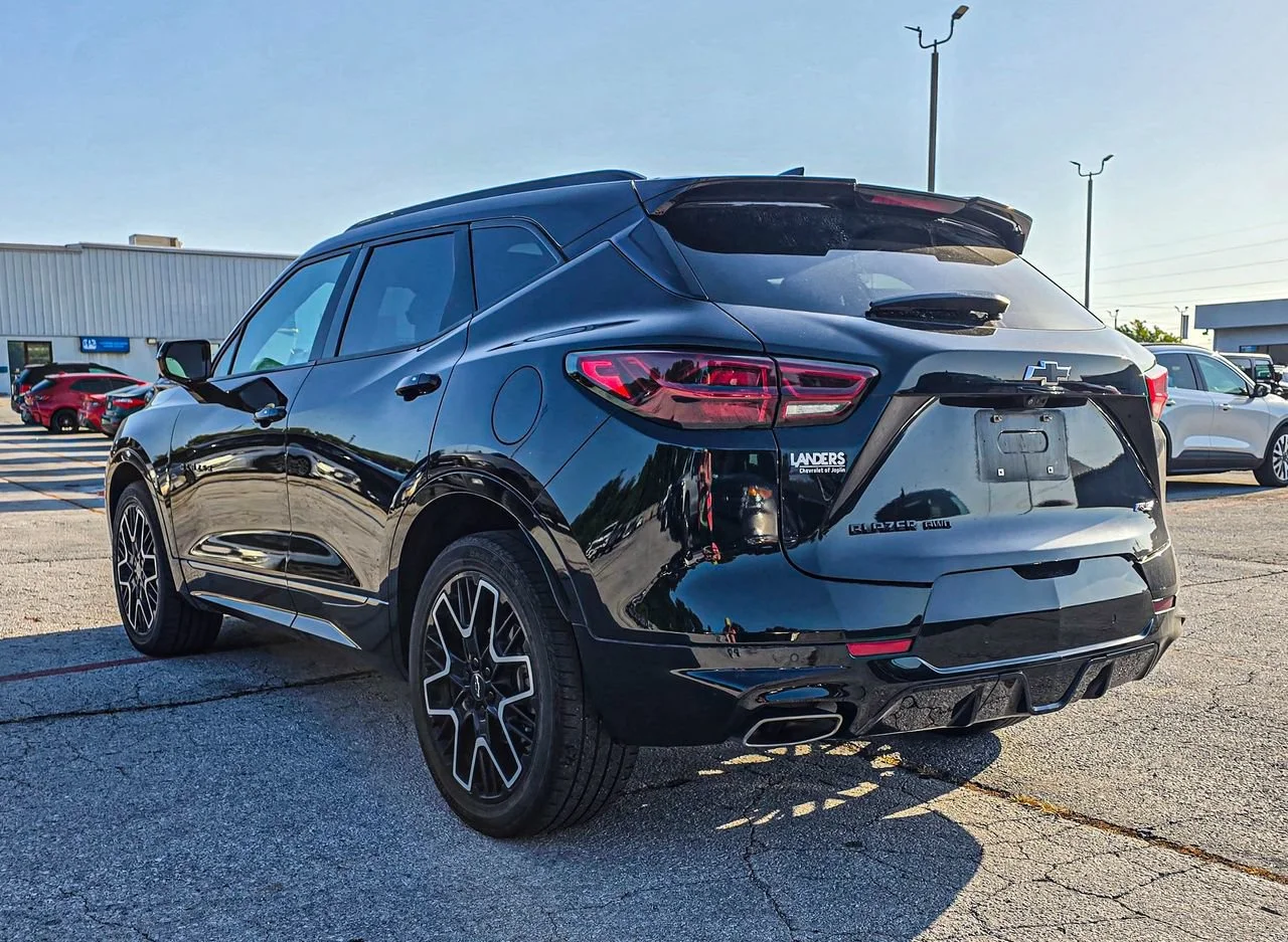 Used 2023 Black Chevrolet RS image 3